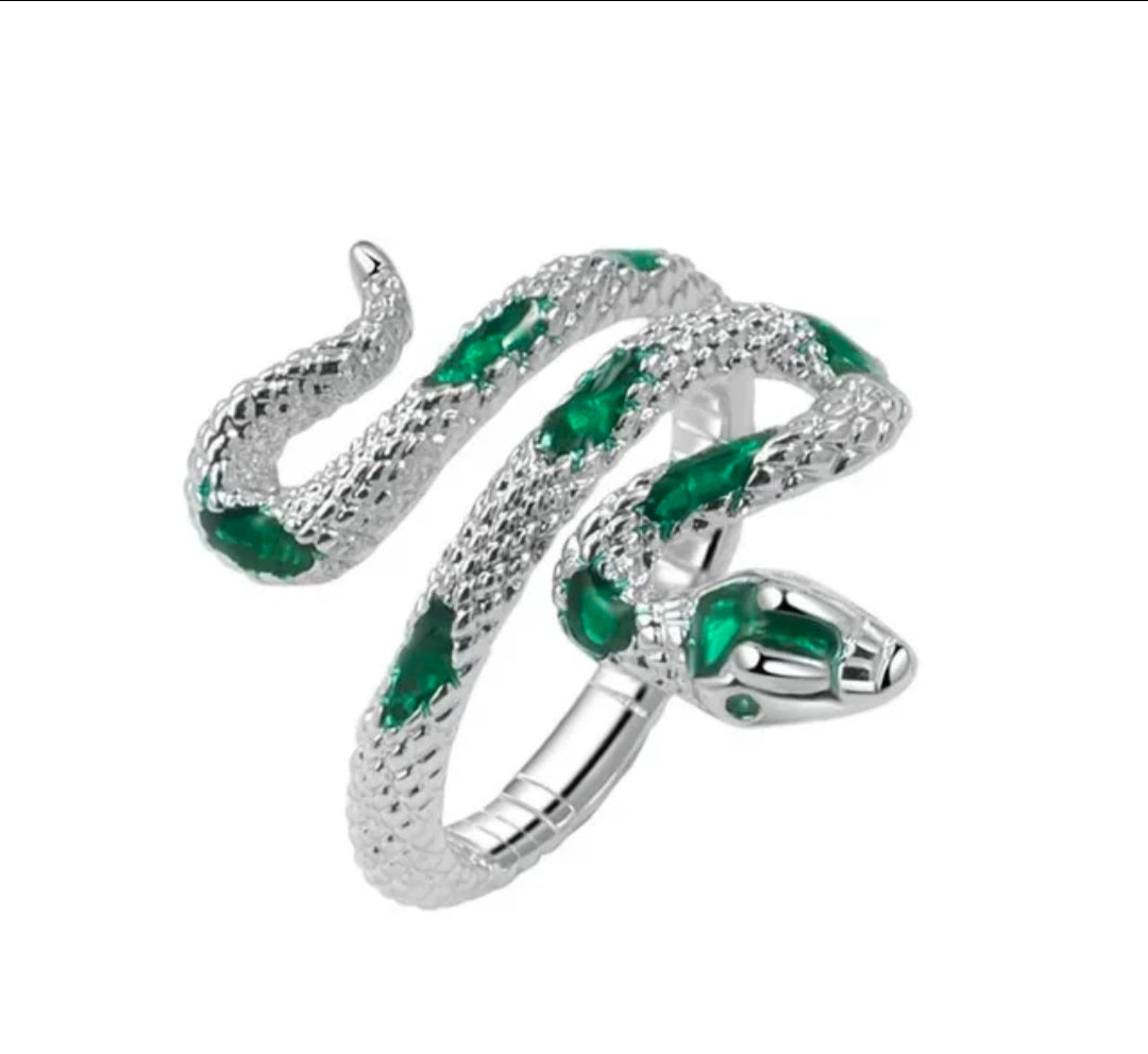 green snake ring