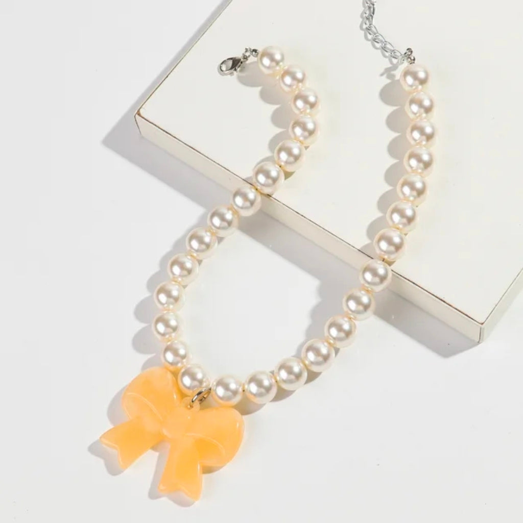 Pearl knot necklace