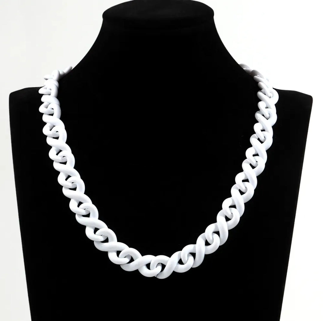 Simple white chain