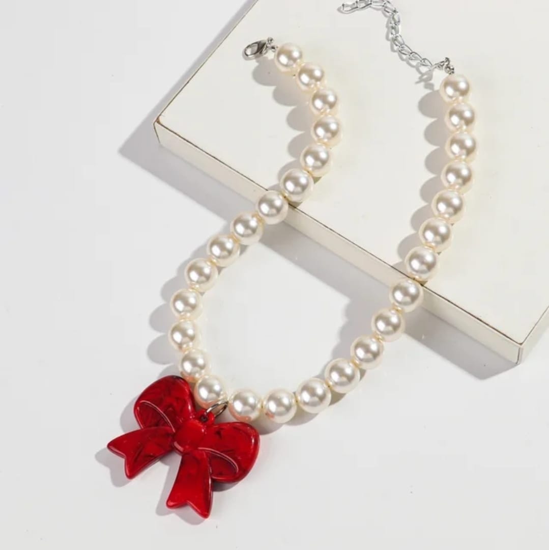 Pearl knot necklace